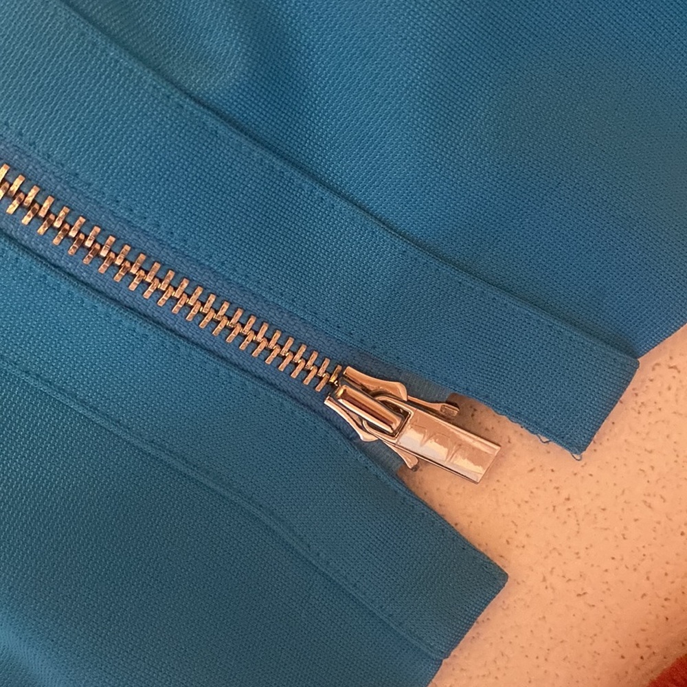 Cache Dress - Picture 10 of 12